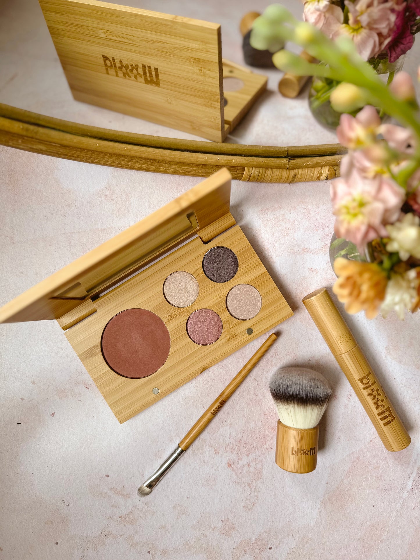 Bloom Makeup Kit